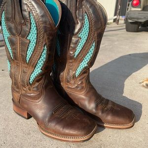 ARIAT VENTTEK ULTRA QUICKDRAW SQUARE TOE 10023146 sz 7.5